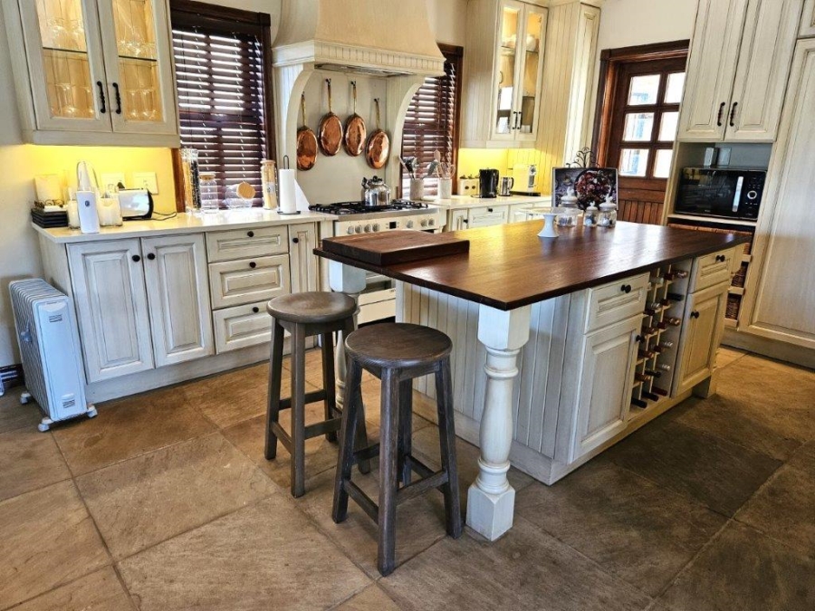 5 Bedroom Property for Sale in Estate D Afrique North West